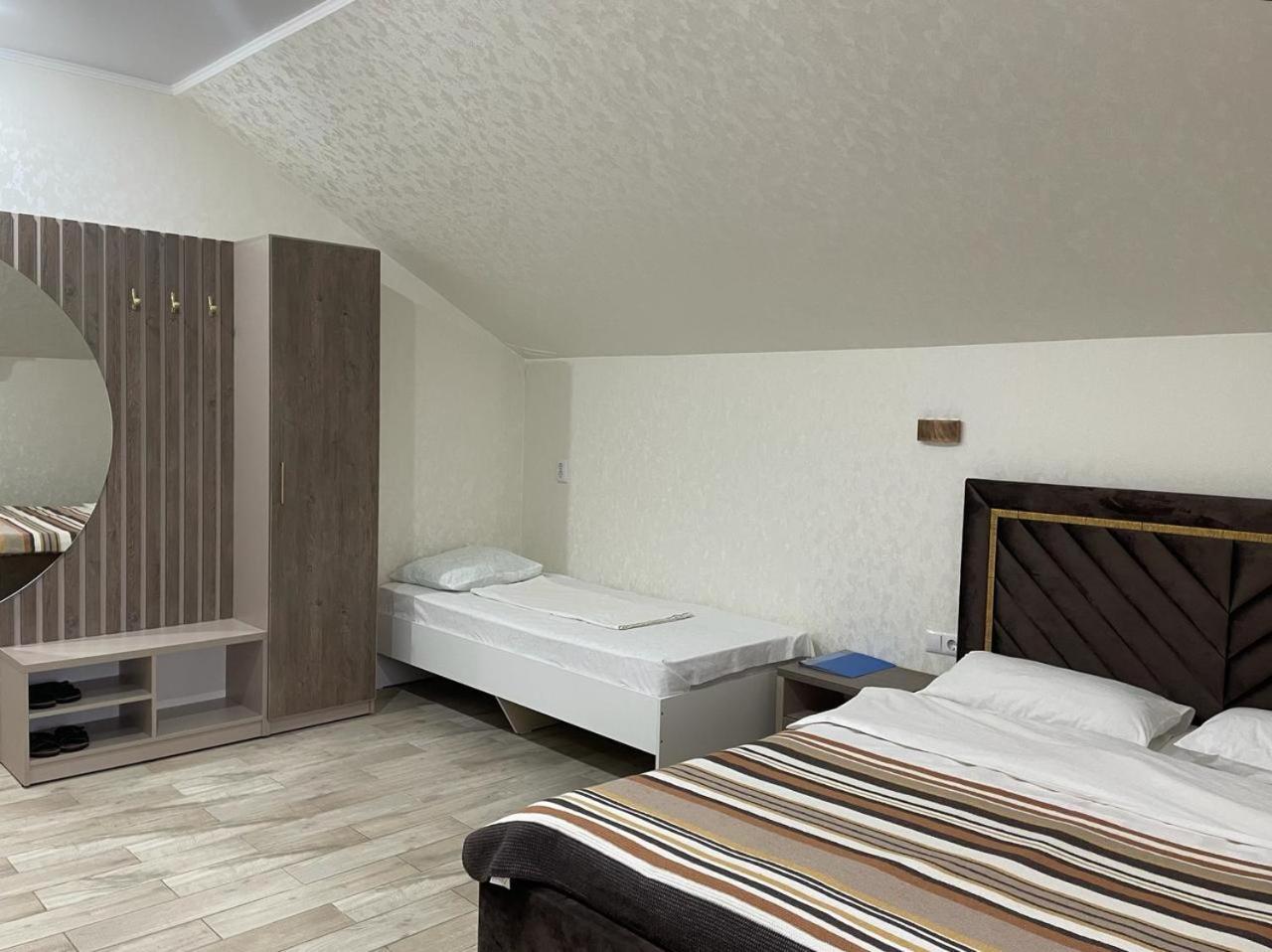 Гостинично-Банный Комплекс Майами Люкс Hotel Qostanaj Buitenkant foto