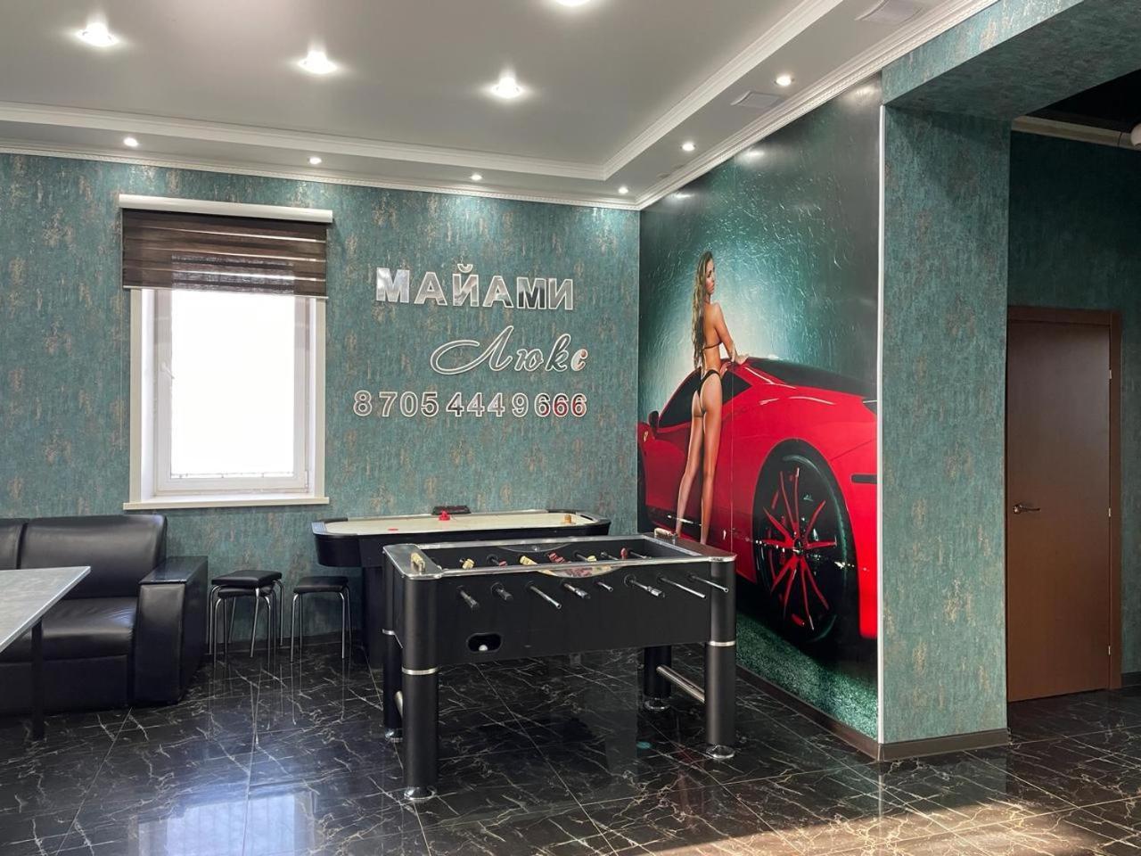 Гостинично-Банный Комплекс Майами Люкс Hotel Qostanaj Buitenkant foto